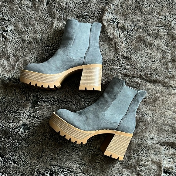 Dolce Vita lug booties - Picture 2 of 4